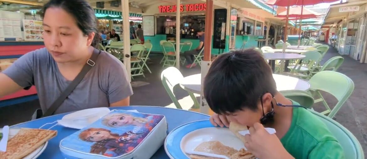 outdoor dining at French Crepe Company at 3rd St. farmer's market.