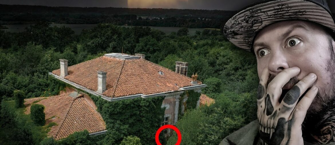 Scariest Experience in Haunted Mansion | WE WERE NOT ALONE Scariest Experience in Haunted Mansion | WE WERE NOT ALONE