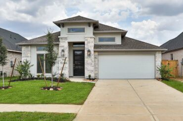 Perry Homes in Amira - 20430 Avelignese Way