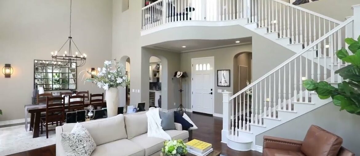 Welcome Home to 24718 Tiburon St Valencia, CA 91355 Welcome Home to 24718 Tiburon St Valencia, CA 91355