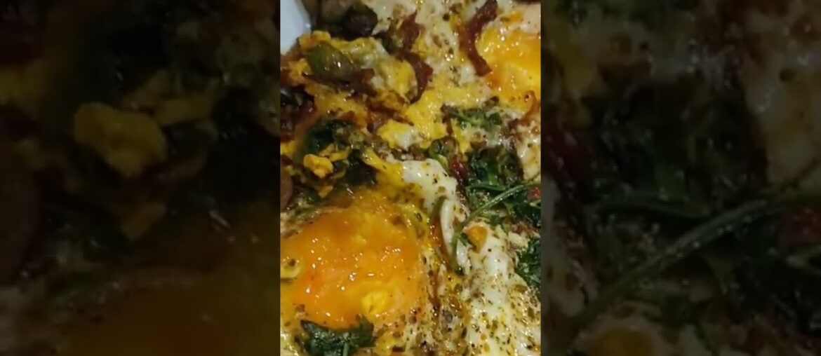 French Egg With Desi Style Paratha #pratha #food #cooking #desifood #shorts #andaparatha #foodporn