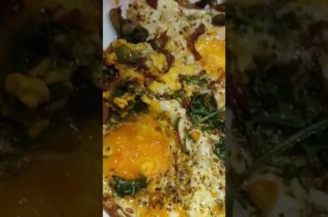 French Egg With Desi Style Paratha #pratha #food #cooking #desifood #shorts #andaparatha #foodporn