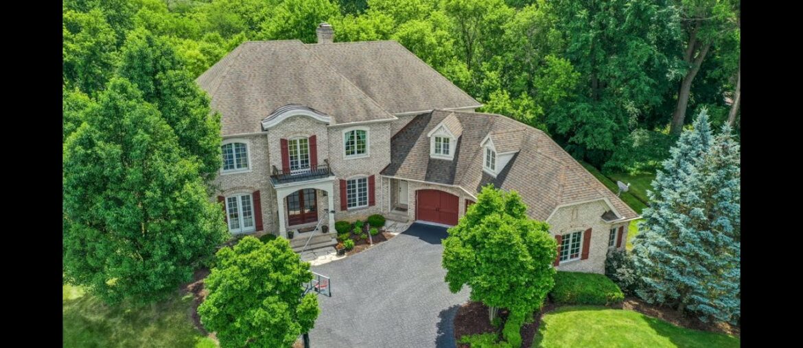 Homes for sale - 10N645 Oxford Lane, Elgin, IL 60124