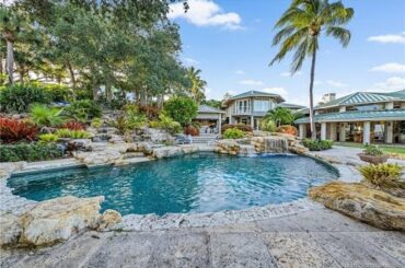 Residential at 27 NE Lofting Way, Stuart, FL 34996 - For sale