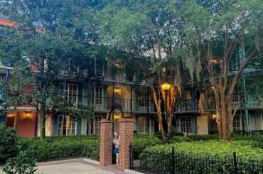 Exploring Port Orleans French Quarter And Eating Dinner At Riverside!