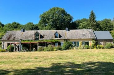 @suzanneinfrance -SIF-001581 -  4 bedroom house with no neighbours and garden of nearly 2.5 acres