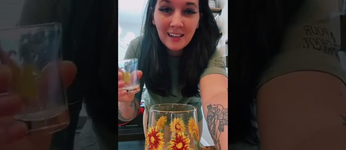 Quick and Easy Ginger Cocktail - French 75