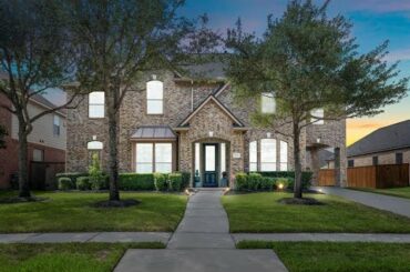Tour video of listing at 9831 Rollinson Park Drive, Spring, TX 77379 - Residential for sale