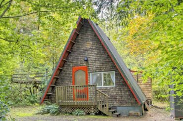 Amazing Beautiful Remodeled Cottage Near Olympic National Forest