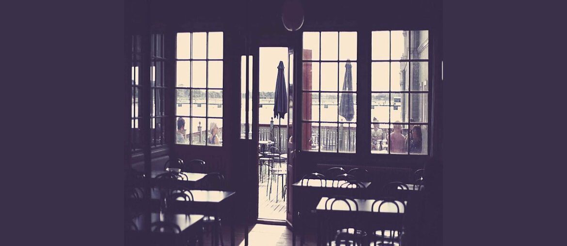 Dashing Ambience for French Restaurants