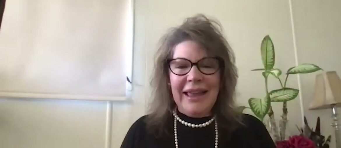 Ask Julie Ryan Podcast # 321 - Psychic and Medical Intuitive - Chef Missy Will: Culinary Woo-Woo