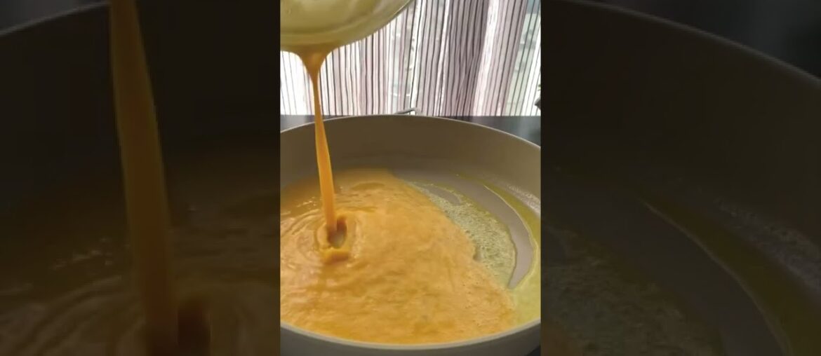 Classic french omelette -Recipe in description #shorts #breakfast #omelette #eggs