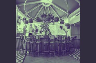 Wicked Backdrops for French Restaurants