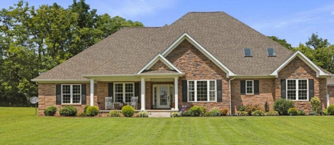 45 EDWARDS CASTLE COURT, CHARLES TOWN, WV Presented by Kevin Coomler. 45 EDWARDS CASTLE COURT, CHARLES TOWN, WV Presented by Kevin Coomler.