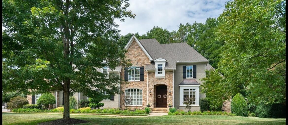 Residential for sale – 412 Chancery Lane, Simpsonville, SC 29681 Residential for sale - 412 Chancery Lane, Simpsonville, SC 29681