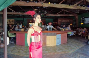 What CUBANS Like To EAT!! | BEST CUBAN FOOD In CALLE OCHO!