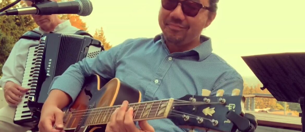 Autumn Leaves- French Cafe Music- Tracy Kim Quartet- Live Performance