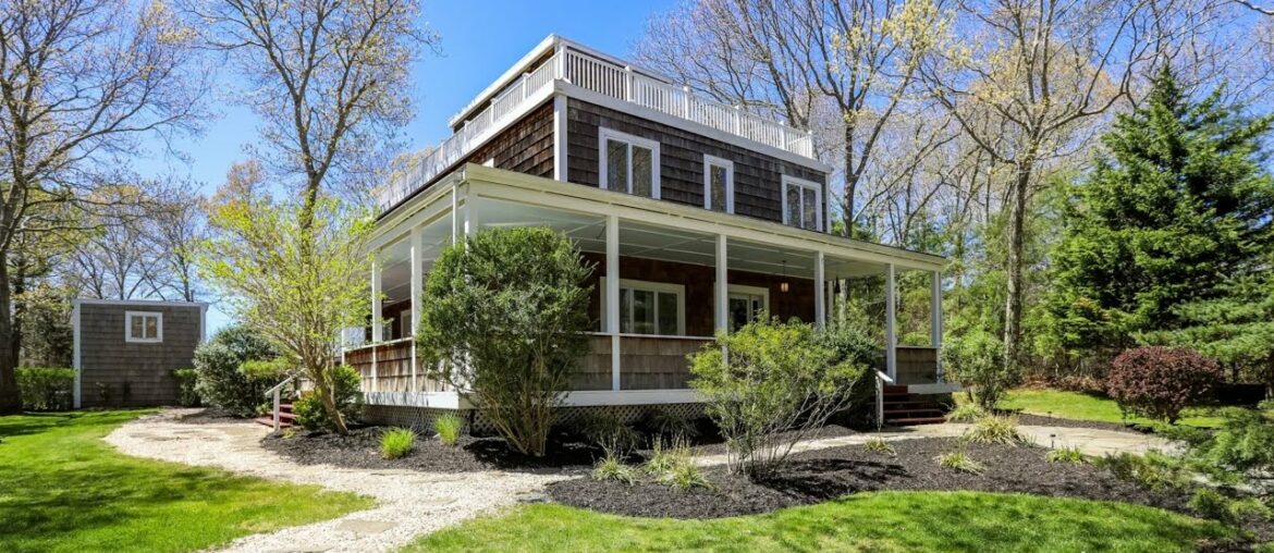 INSIDE this BEAUTIFUL 3-Story HAMPTONS Home | 38 East Woods Path, Sagaponack | SERHANT. Tour