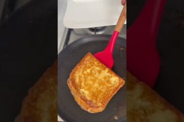 Classic Cinnamon French Toast Recipe|Easy Toast for Breakfast #shortsfeed #shortsviral #shorts