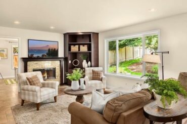 25122 Northeast 47th Court, Redmond, WA 98053