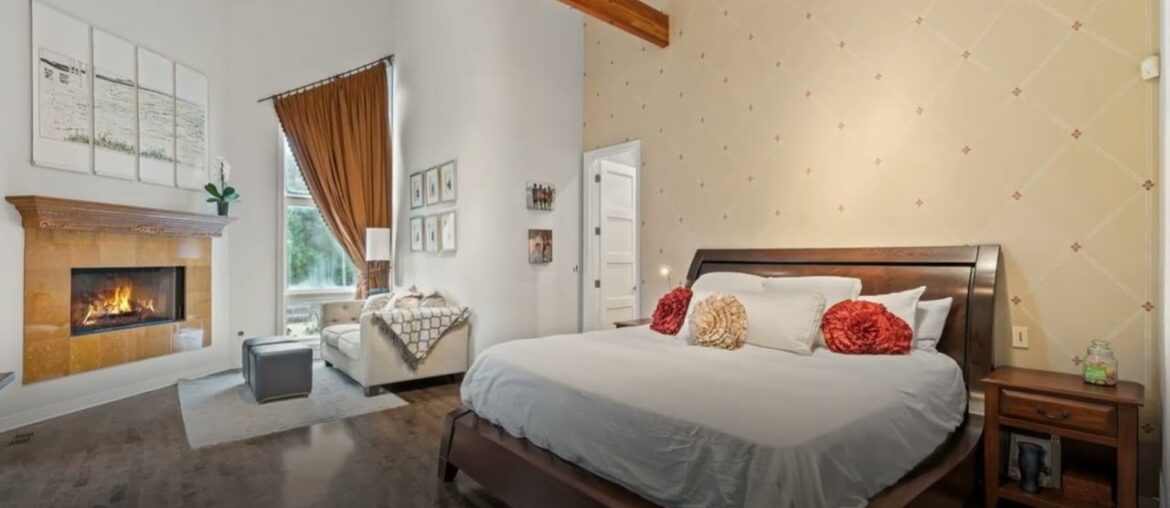 780 Bob-O-Link Road, Highland Park, IL 60035