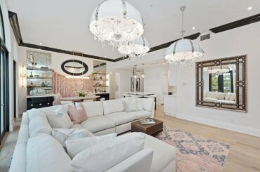 375 5th Avenue S, # 303, Naples