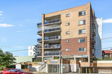 4/26 French Avenue, BANKSTOWN, New South Wales