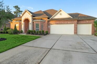 24915 Auburn Bend Dr, Spring, TX