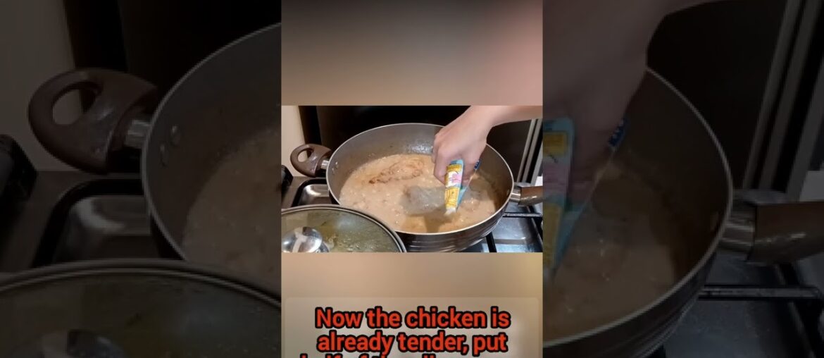 chicken marsala with mashed potato and French beans