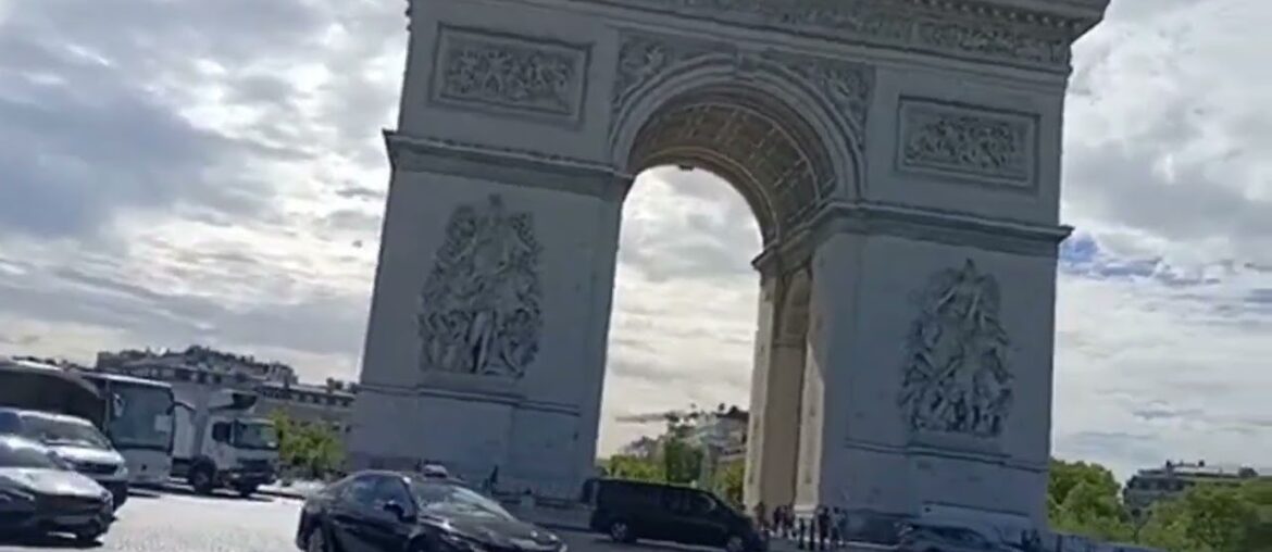 4 Amazing Places To Visit In Paris 4 Amazing Places To Visit In Paris