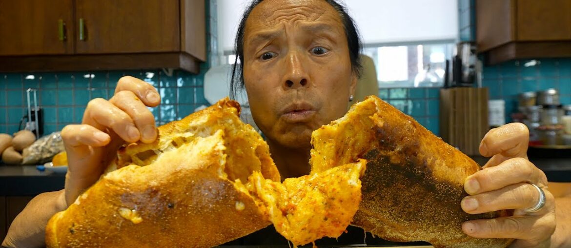 Iron Chef Dad's Cheesy Pizza Garlic Bread.