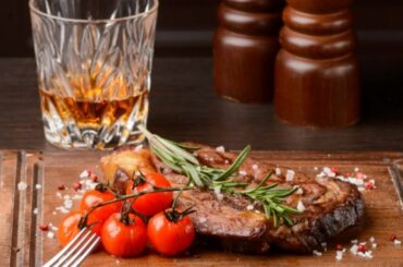 The Absolute Best Bourbons To Pair With Steak