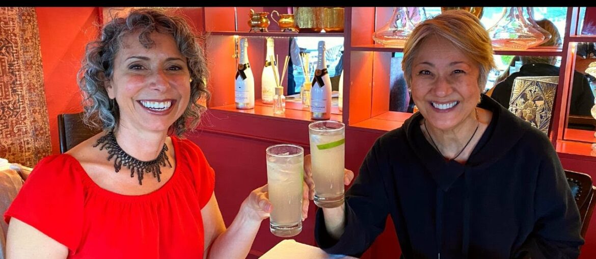 WHERE EXPATS LOVE TO EAT IN CUENCA ECUADOR (August Member's Choice Video) WHERE EXPATS LOVE TO EAT IN CUENCA ECUADOR (August Member's Choice Video)