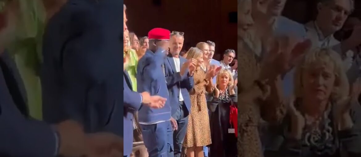 #bobiwine welcomed by an ovation in the Sala Grande a #Venezia79 for Bobi Wine: #ghettopresident