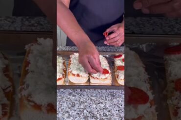 French Bread Pizza Short Recipe - recipe for the best french bread pizza #shorts