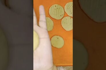 potato snakes recipe,potato recipes,potato snacks,french fries,potato snakes recipe,