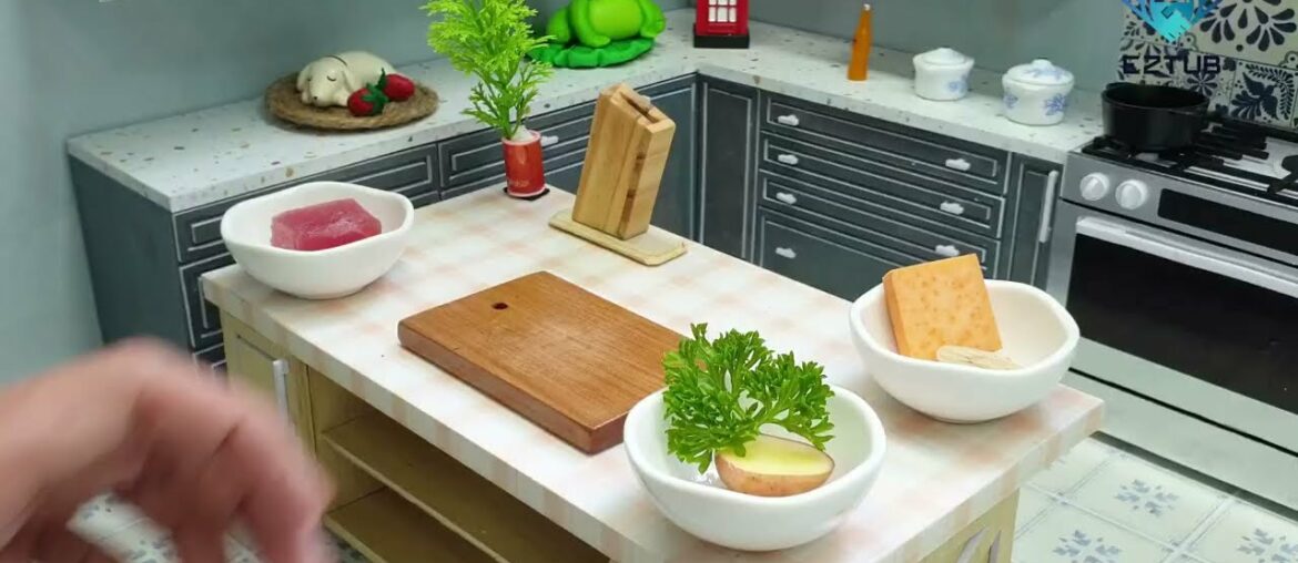 Flavorful Miniature Tofu, Sprouts and French Fries / Food Mini Flavorful Miniature Tofu, Sprouts and French Fries / Food Mini
