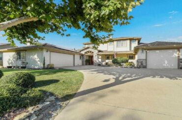 2285 Oak Creek, Copperopolis, CA Presented by Shelby French.