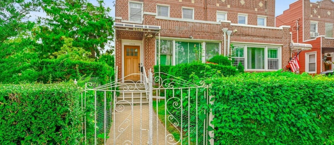 2340 Laconia Ave, The Bronx, NY 2340 Laconia Ave, The Bronx, NY