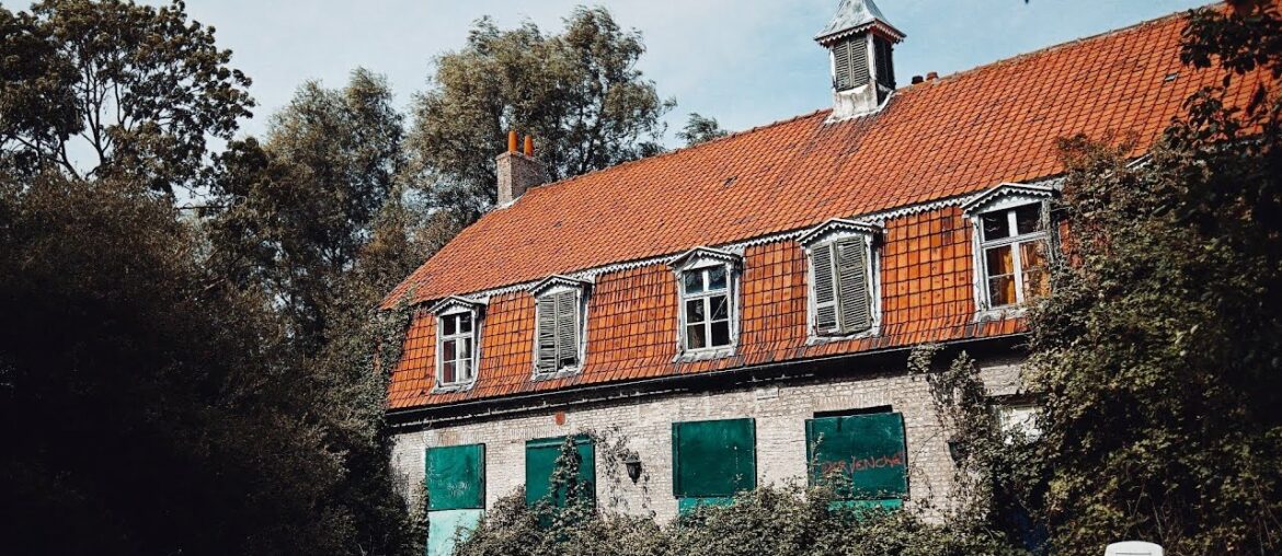 LIFETIME OF HOARDING LEFT TO DECAY ABANDONED FRENCH HOUSE TRAPPED IN TIME LIFETIME OF HOARDING LEFT TO DECAY ABANDONED FRENCH HOUSE TRAPPED IN TIME