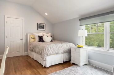 Greenwich (Old Greenwich) CT Homes Real Estate for Sale: 2 Vista Avenue