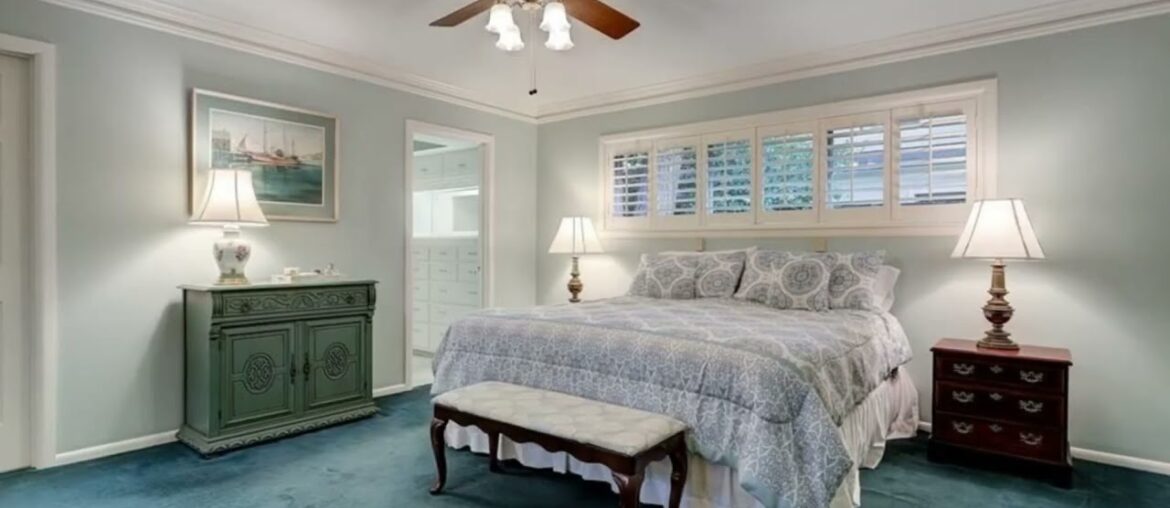 310 Knipp Road, Houston, TX 77024 310 Knipp Road, Houston, TX 77024