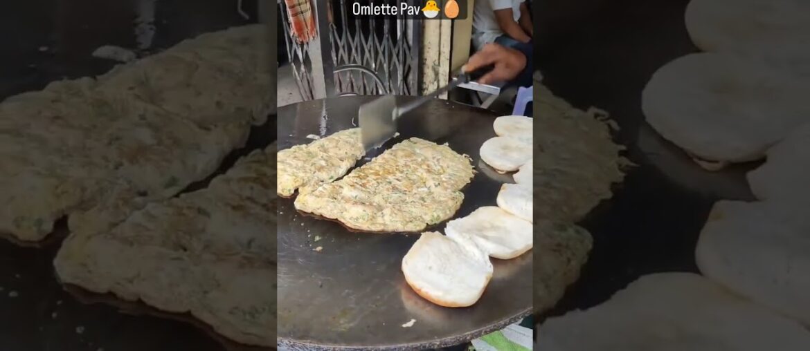 Indian Style Egg French Toast | Masala Omelet Sandwich | #street food