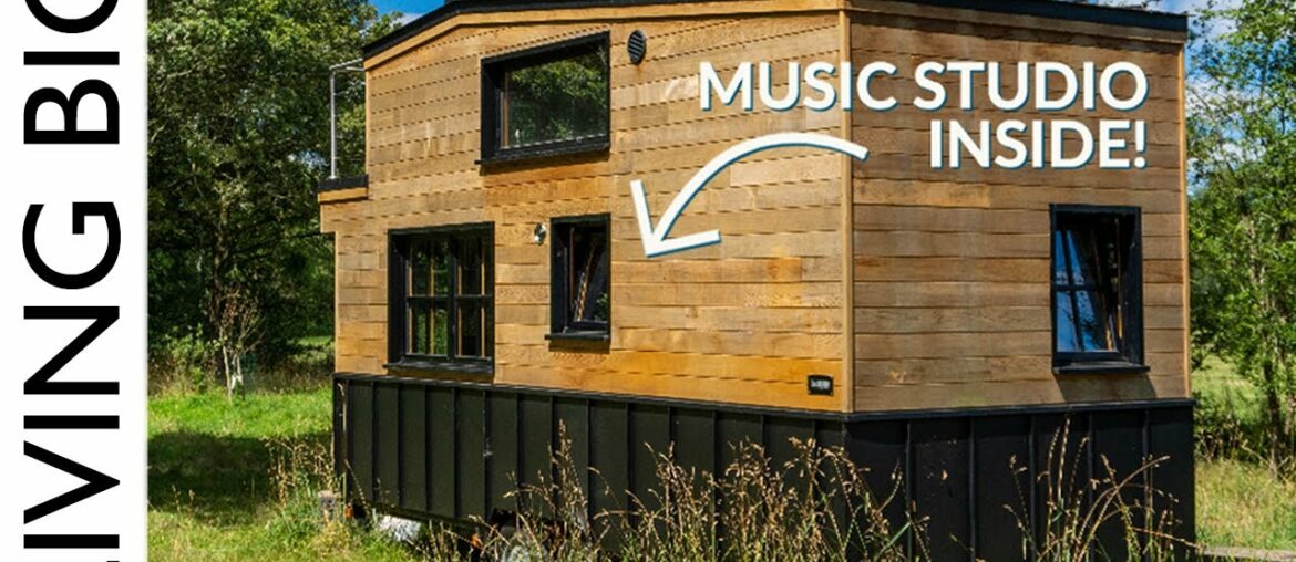 French Musician’s Dream Tiny House w/ Super Cool Micro Balcony French Musician’s Dream Tiny House w/ Super Cool Micro Balcony