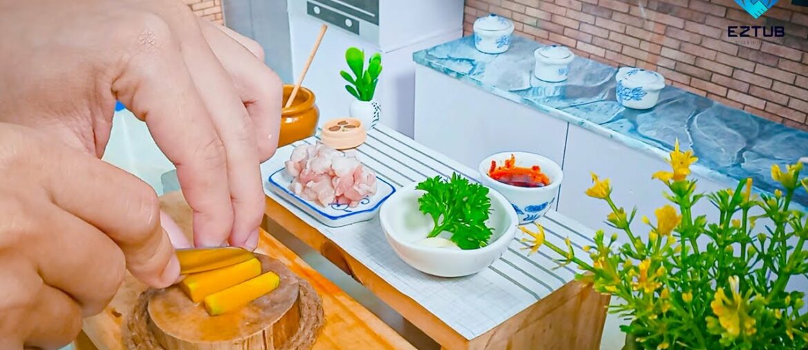 Learn Making Miniature Stir Fried Pork Belly with Satay Served with French Fries / Mini Food