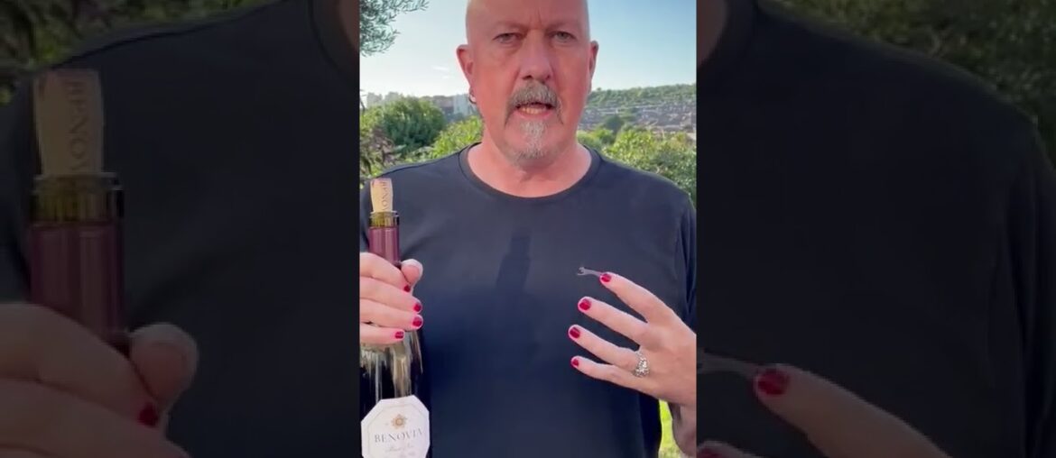 Benovia Russian River Valley Pinot Noir 2017 California Benovia Russian River Valley Pinot Noir 2017 California