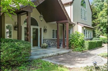 Video of 45 Red Fox  | Carlisle Massachusetts real estate & homes by Senkler, Pasley & Dowcett