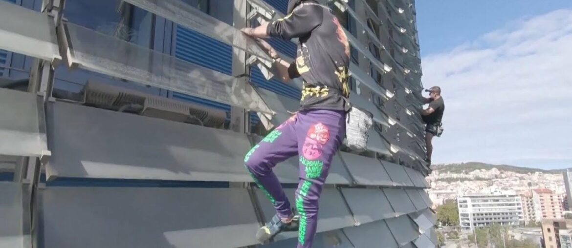 'French Spiderman’ Scales Building With Son for 1st Time