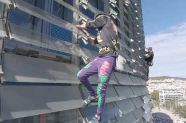 'French Spiderman’ Scales Building With Son for 1st Time