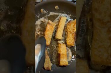 Testing the Viral Nutella Stuffed French Toast Sticks!